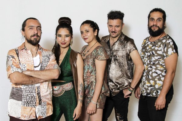 Flyer GOLOSA LA ORQUESTA