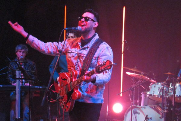 Imagen LOS NECESARIOS