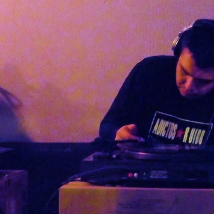 Carátula PODCAST BAILAR PEGADOS - EP 17 - Playlist nuevas canciones y discos