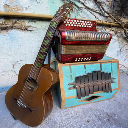 Carátula CHICO TRUJILLO - Mil Versiones