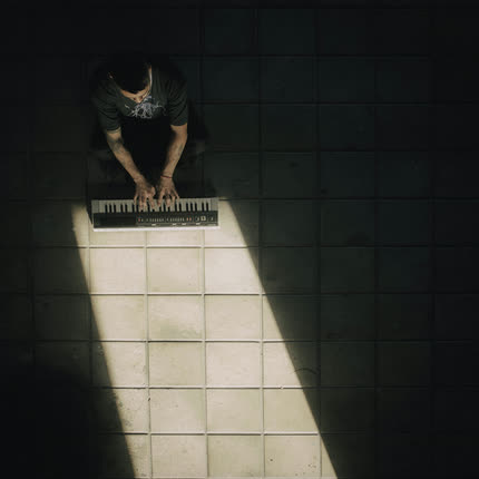 Carátula KONAUTA - Claroscuro